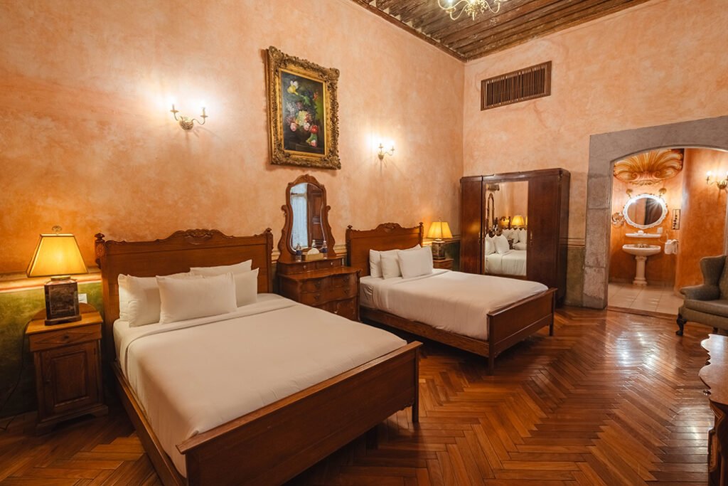 Hotel 16
