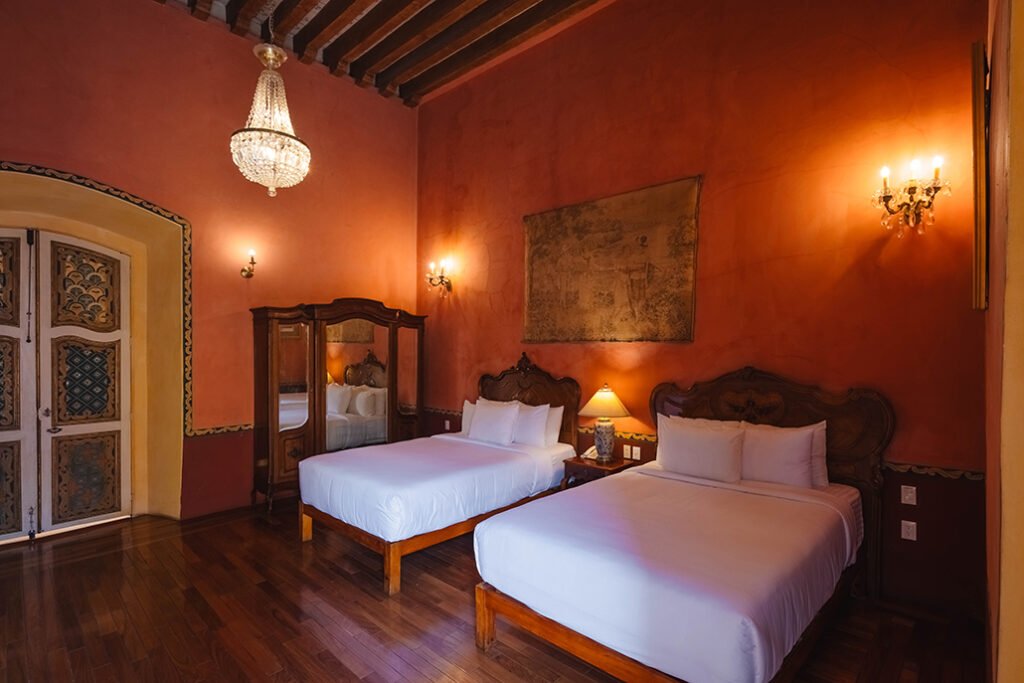 Hotel 28
