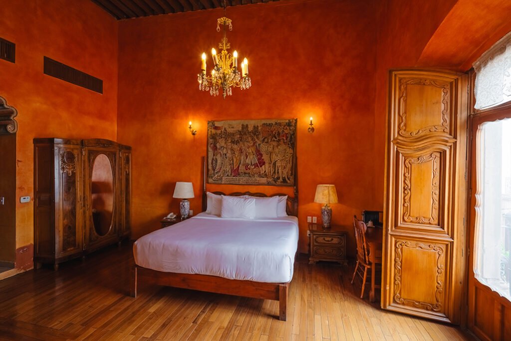 Hotel 32